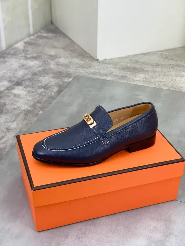 Hermès Oran Navy Gold Pebbled Leather Coutures Blanches Contrastantes Loafer 4