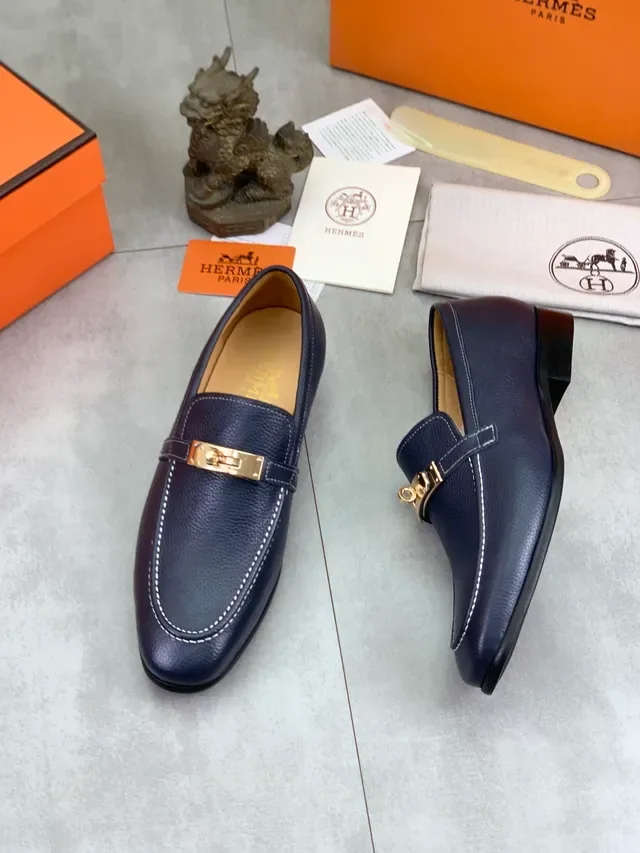 Hermès Oran Navy Gold Pebbled Leather Coutures Blanches Contrastantes Loafer 5