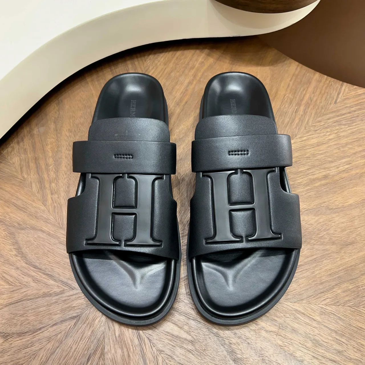 Hermès Oran Slide White and Black Slippers 2