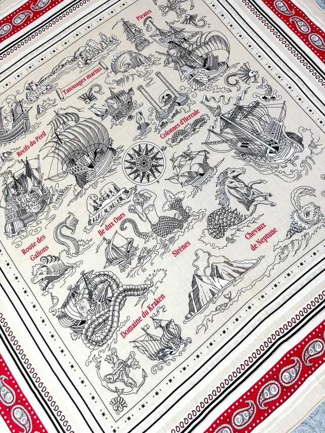 Hermès Foulard de Soie à Imprimerie Paisley en Rouge et Beige 8