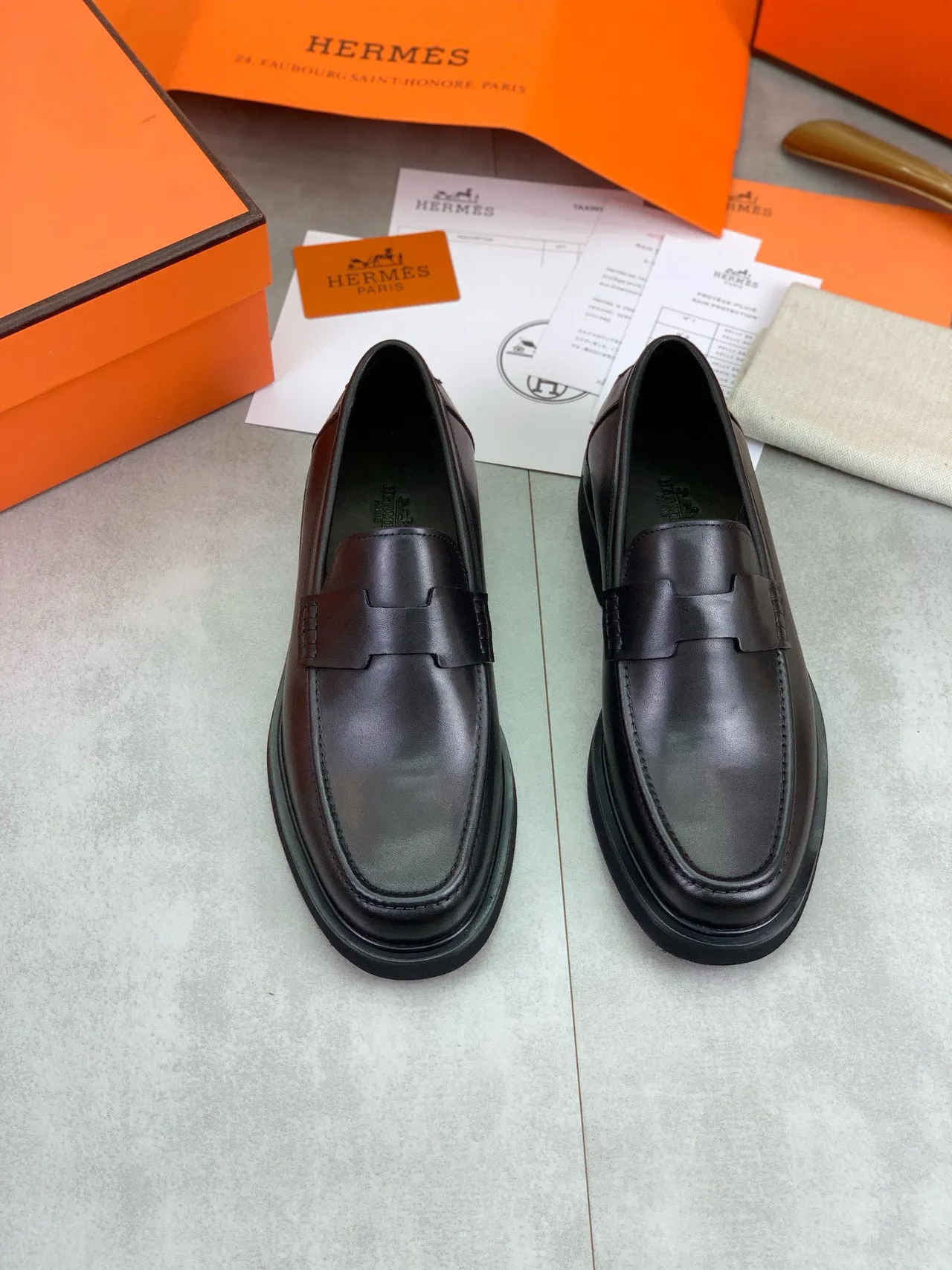 Hermès Penny Loafer Couro Preto Sola Grossa Loafers 5