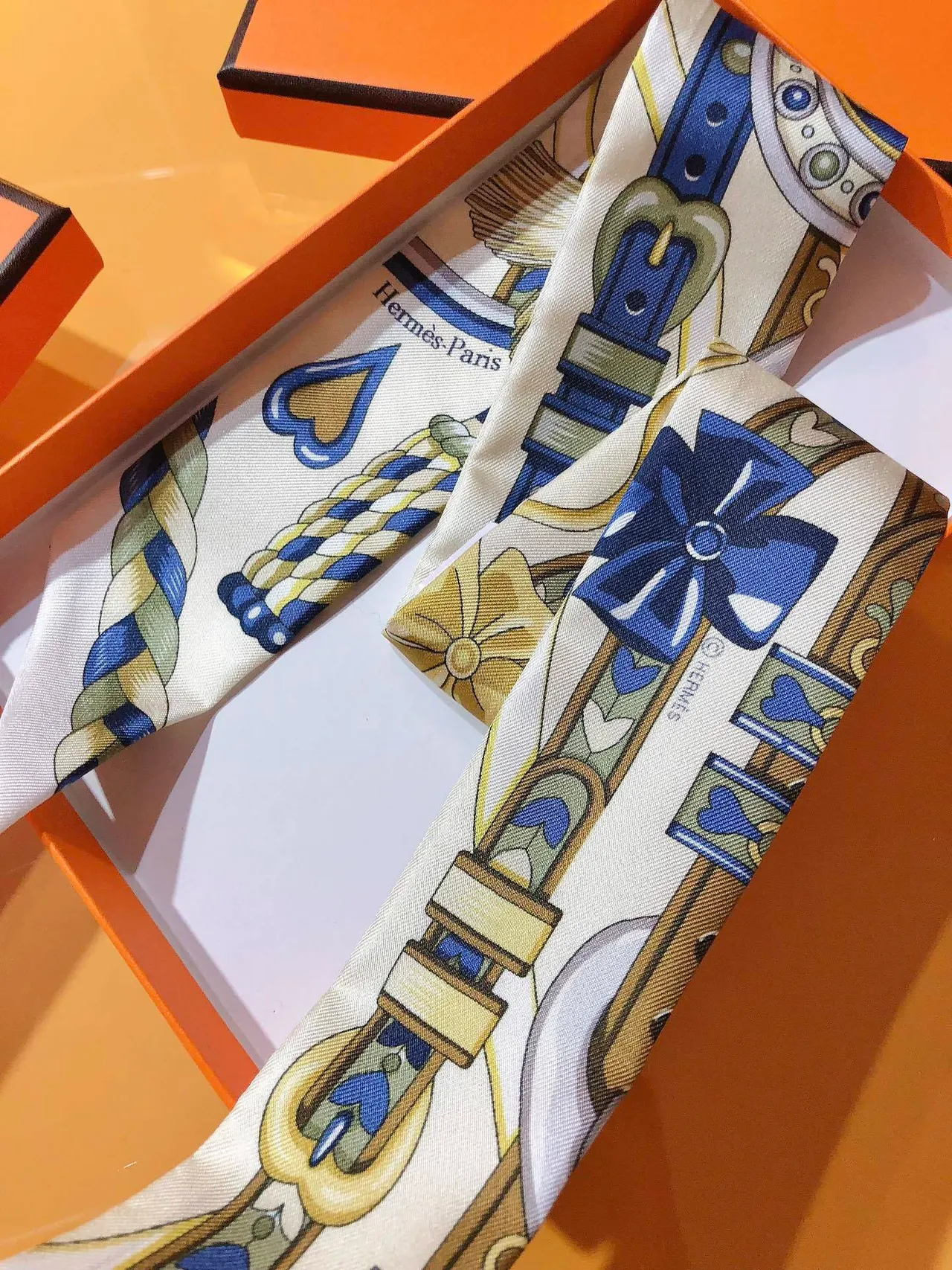 Hermès Twilly Beige Multicolor Narrow Printed Silk Scarf 3