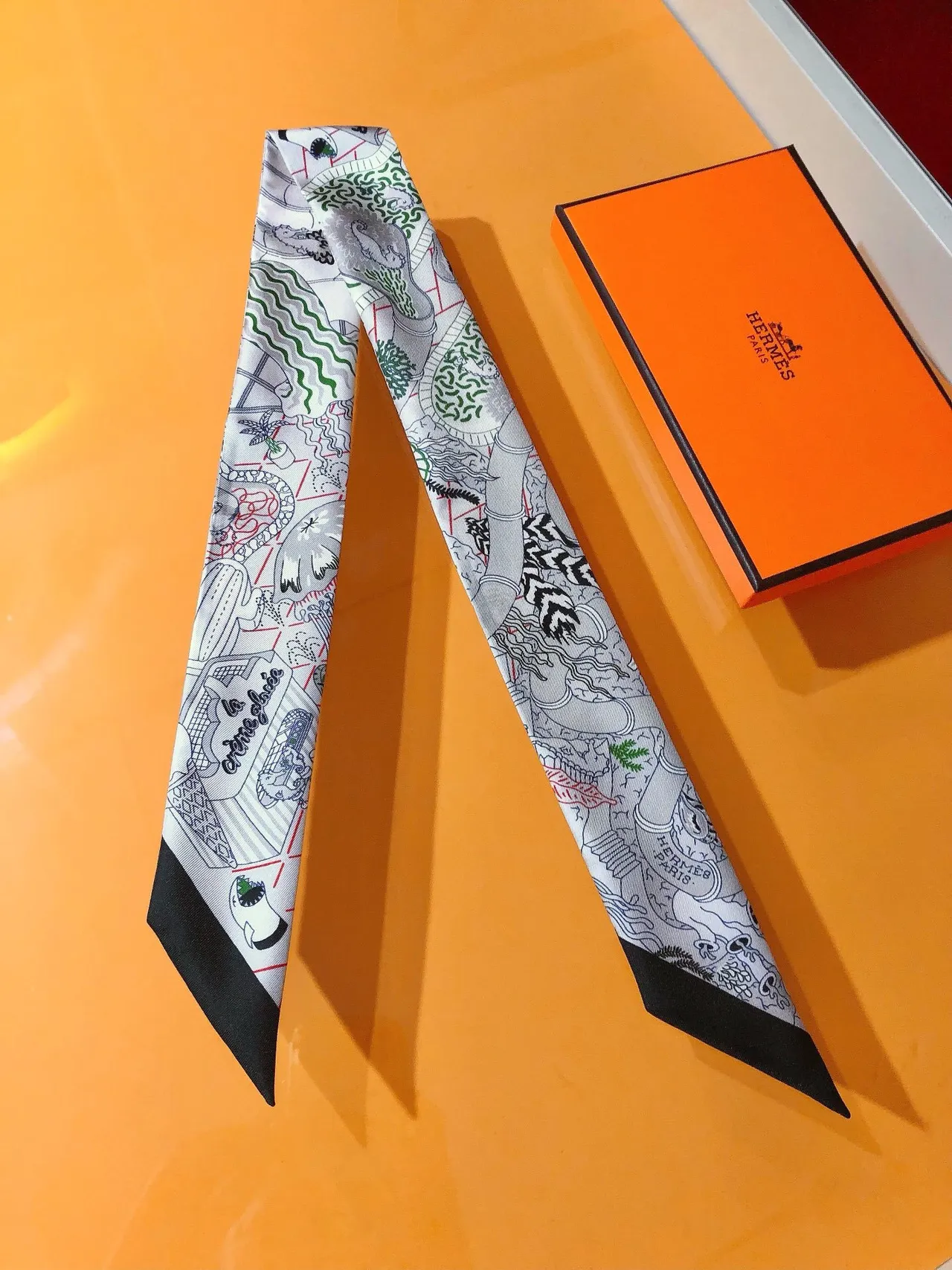 Hermès White Black Printed Line-Art Motif Rolled Border Silk Scarf 5