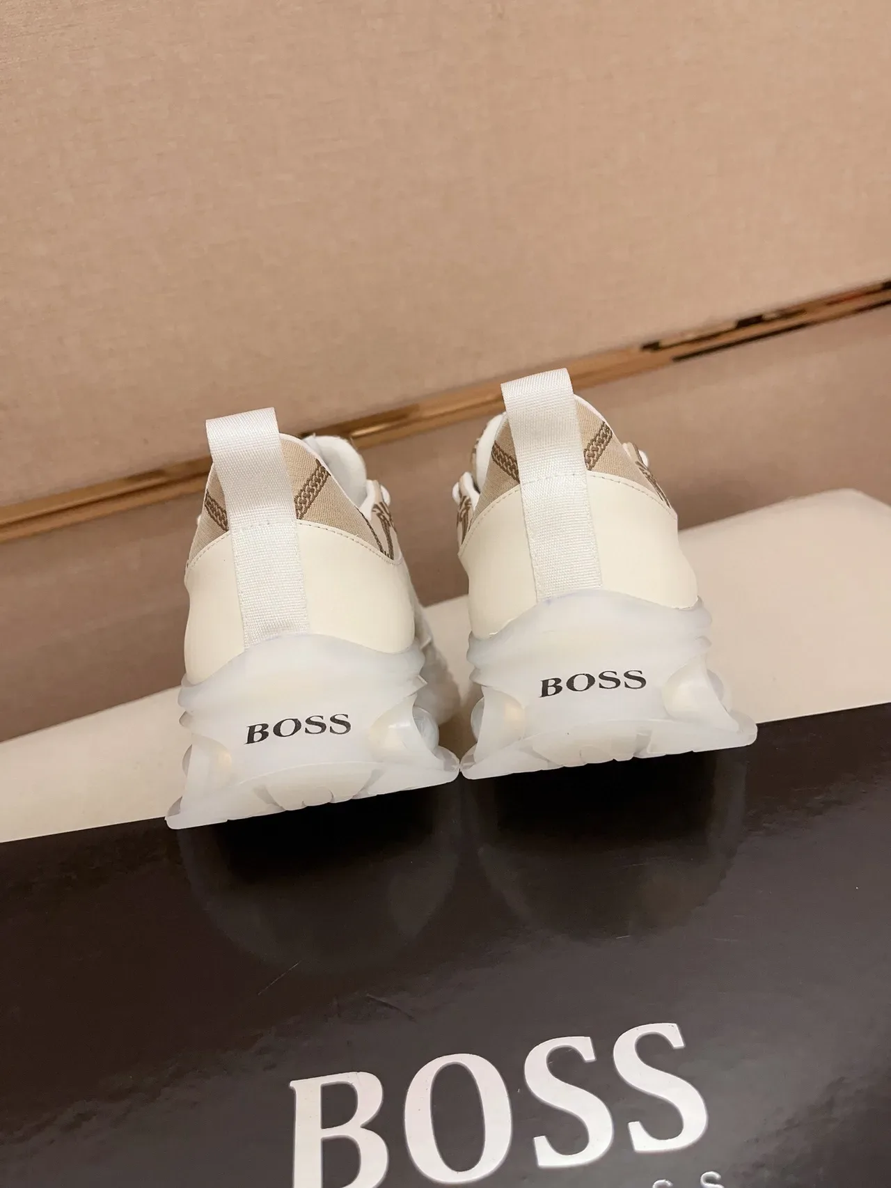 Hugo Boss Beige Blanc Sculpté Transparent Médiasole Pané Supérieur Sneakers Lifestyle 8