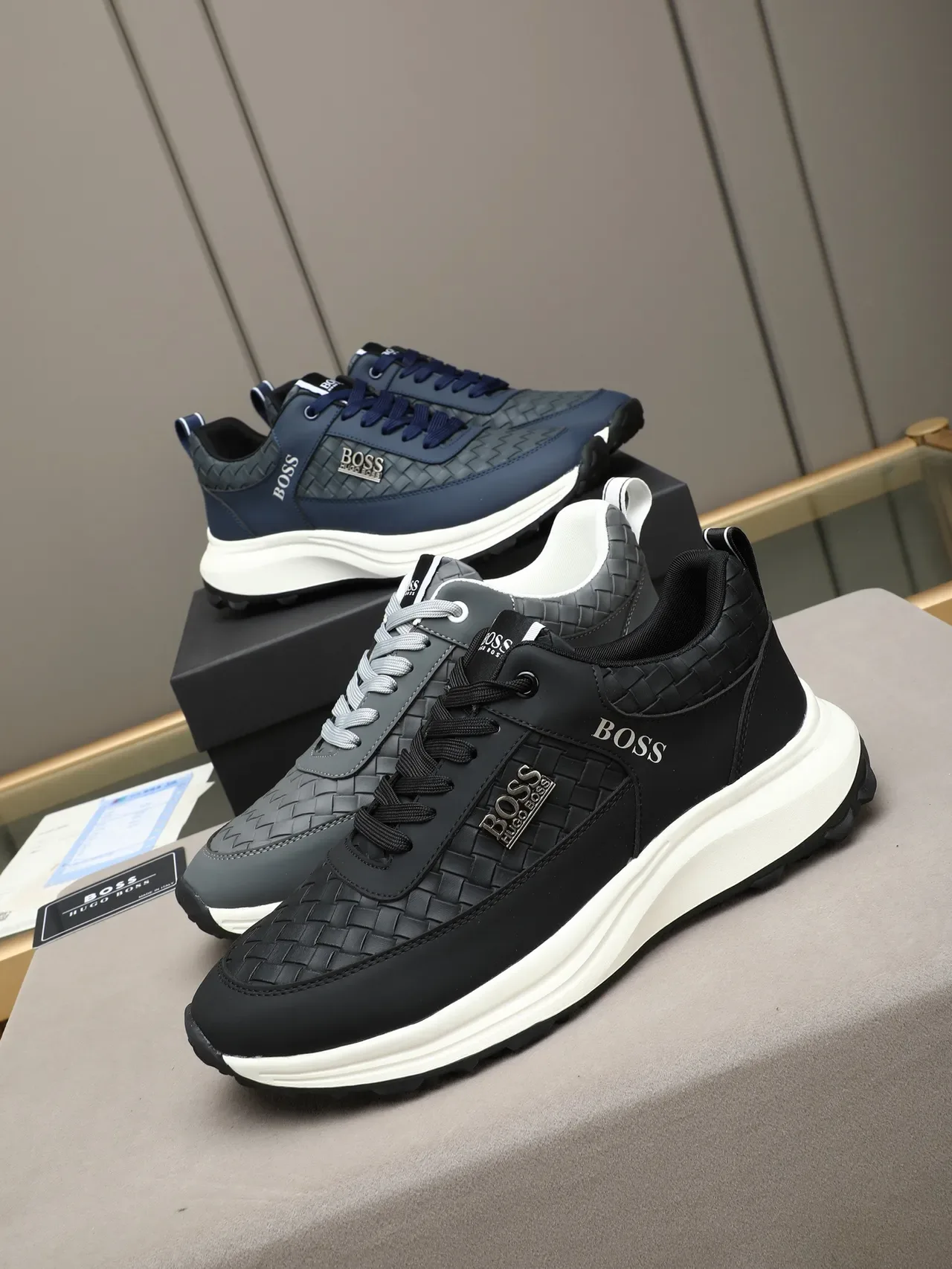 Hugo Boss Sneakers Lifestyle Gris en Cuir Tissé 2