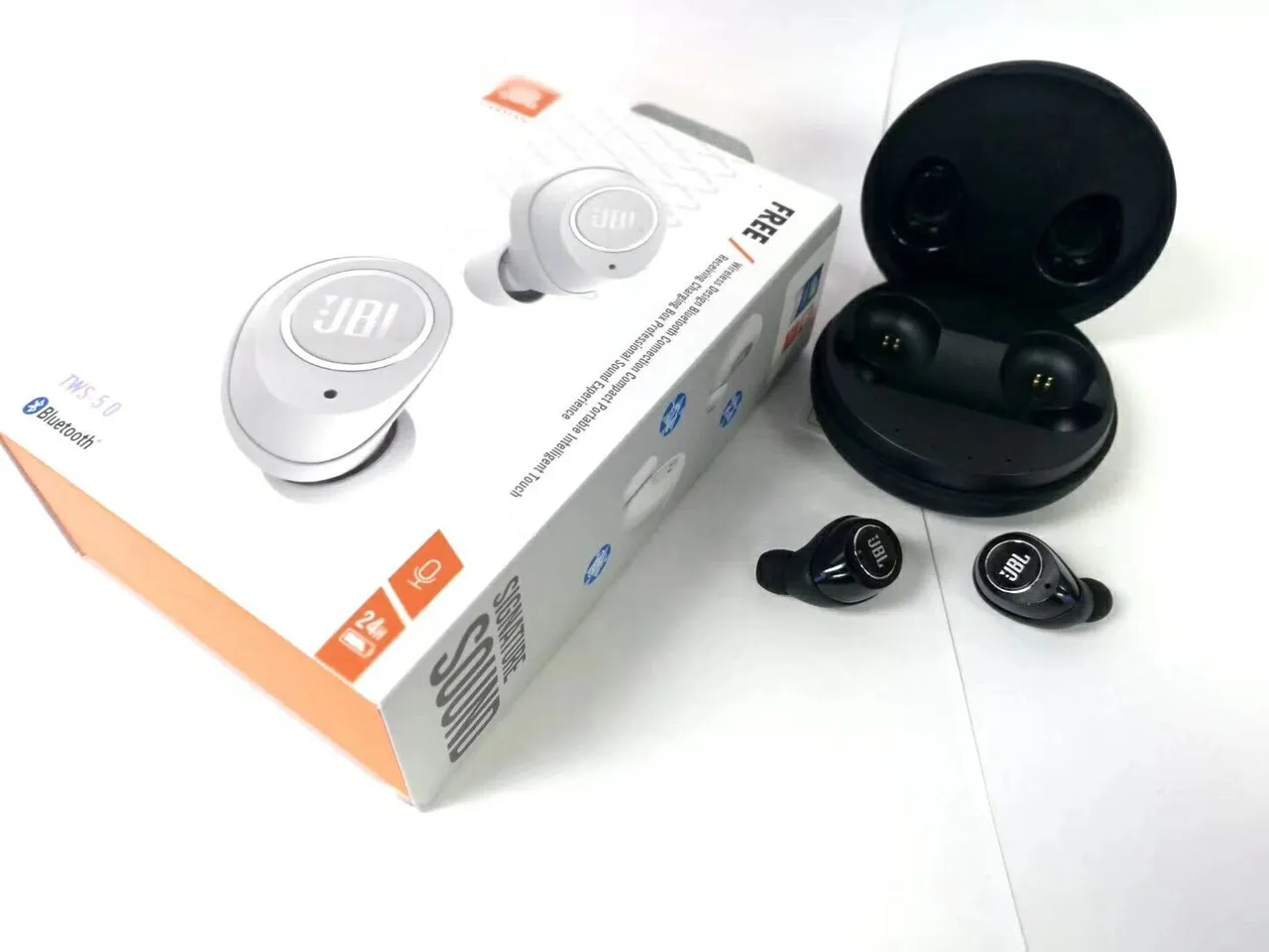 JBL TWS-5.0 Black White Compact Stemless Design Matte Finish TWS Earbuds 9