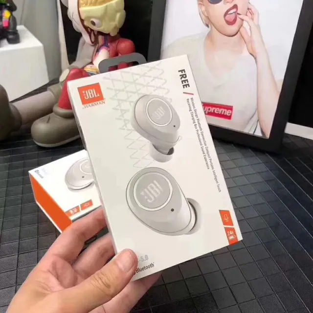 JBL TWS-5.0 Black White Compact Stemless Design Matte Finish TWS Earbuds 10