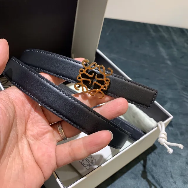 Loewe Anagram Belt Ceinture noire dorée lanière étroite boucle cuir 4