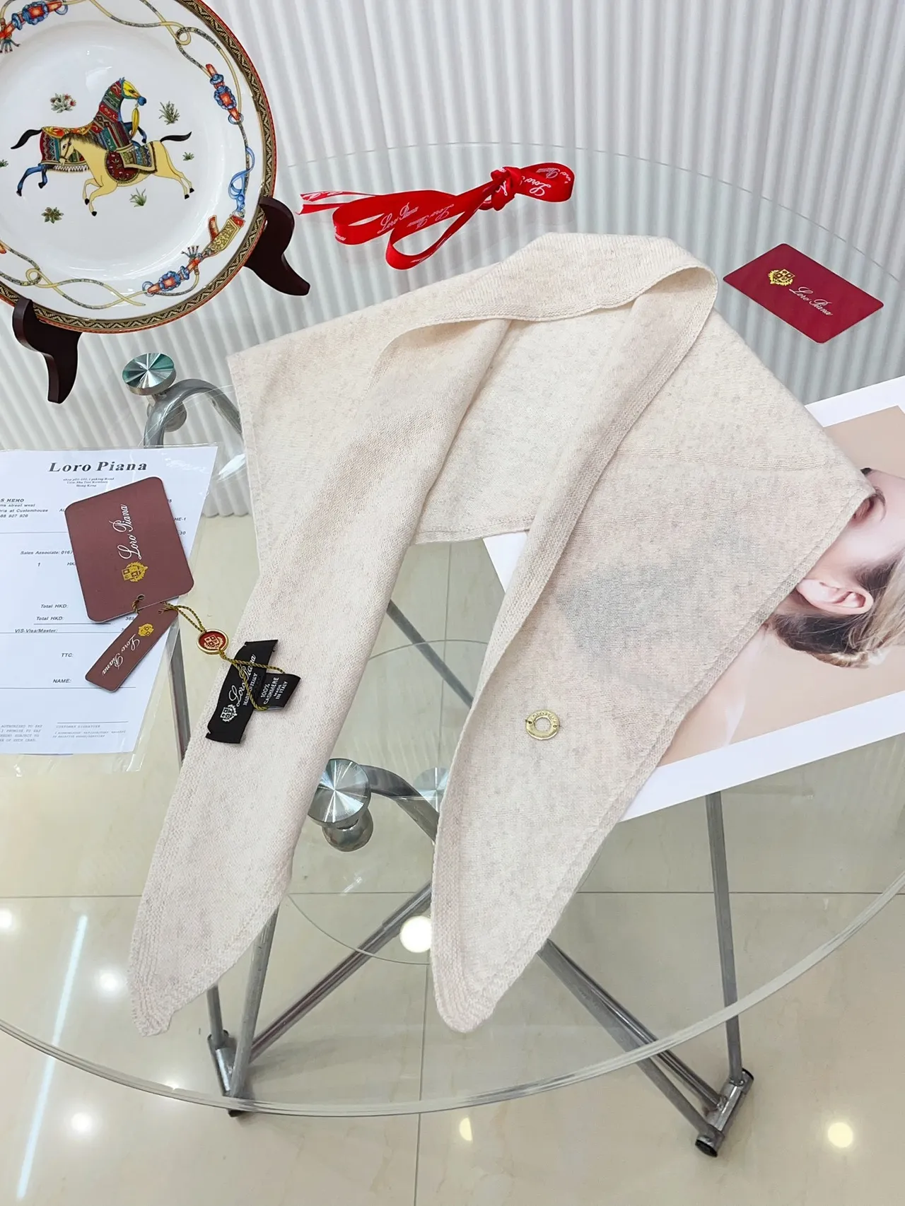 Loro Piana Patch de Tigre Brodé Beanie Off-White 5