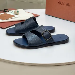 Loro Piana Sandalias casuales de cuero con estampado de cocodrilo de doble correa en negro marino