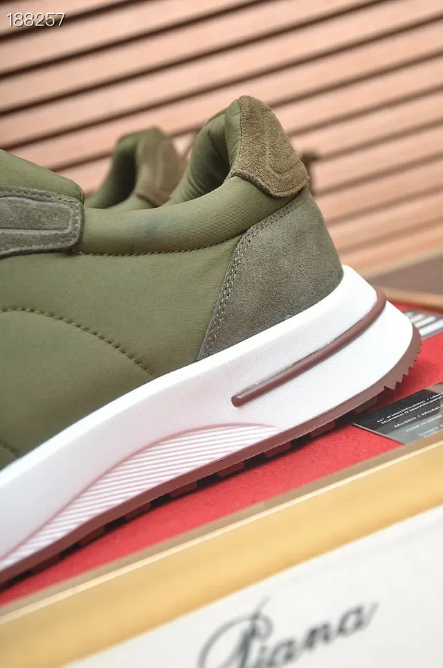 Loro Piana Chaussures lifestyle en daim vert olive et textile 3