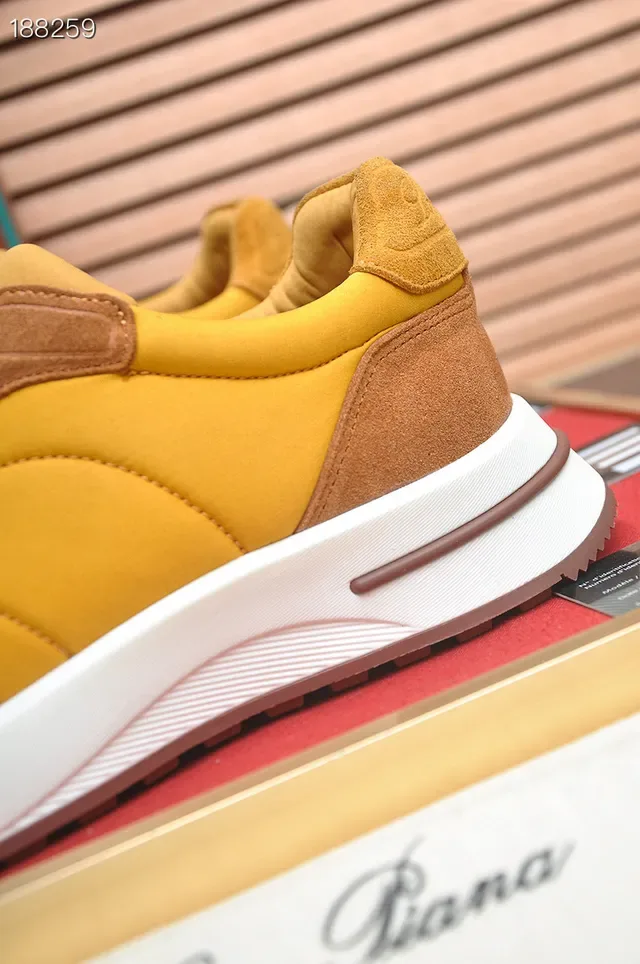 Loro Piana Tênis Lifestyle de Camurça Amarelo e Marrom 4