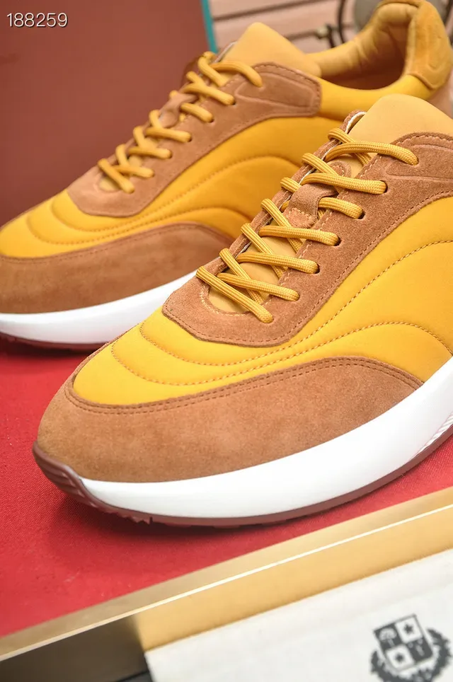 Loro Piana Tênis Lifestyle de Camurça Amarelo e Marrom 5