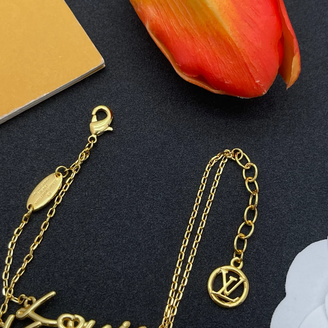 Louis Vuitton Amour Gold-Tone Chain Bracelet 5
