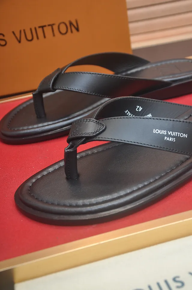 Louis Vuitton أسود بني جلدي سول ثونغ سيليويت نعال 8