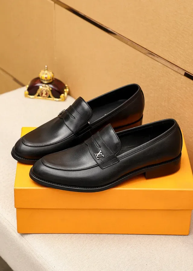 Louis Vuitton Black Gold Smooth Leather Penny Strap Loafer 3