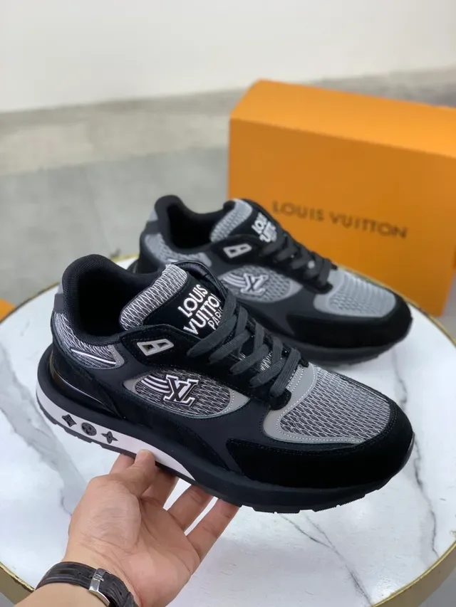Louis Vuitton Sneakers Lifestyle Noir et Gris Matériaux Mixtes Panneaux Maille et Daim 6