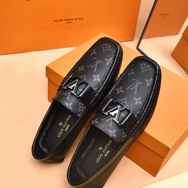 Louis Vuitton Mocassin Noir Gris Monogramme Toile avec Garniture Cuir 4