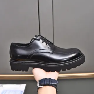Louis Vuitton Black Polished Leather Chunky Lug Sole Oxford Shoes