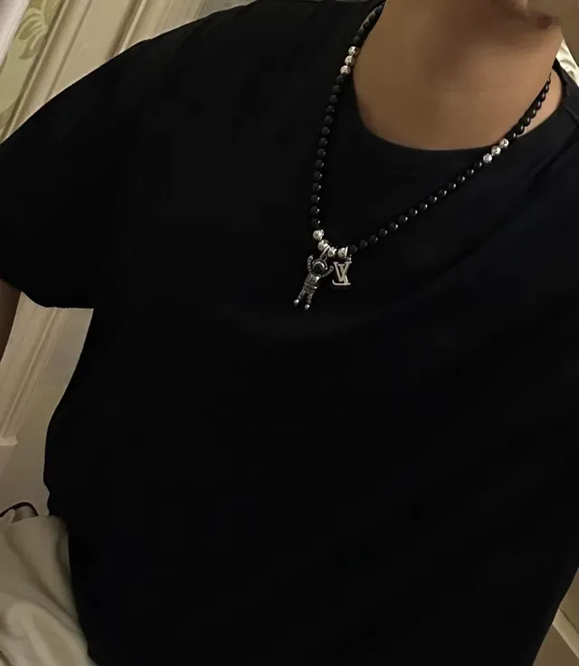 Louis Vuitton Black Silver Beaded Necklace 2