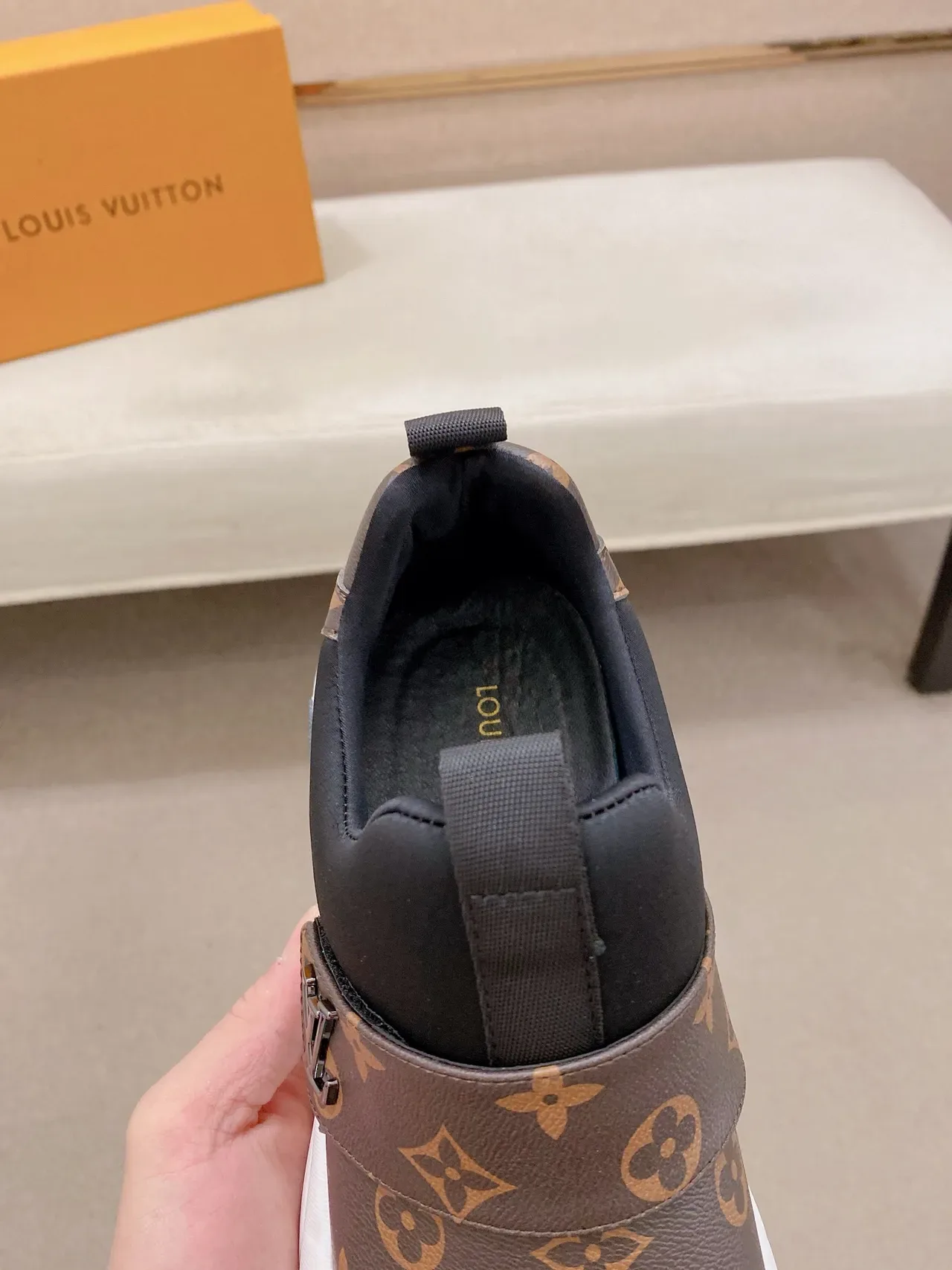 Louis Vuitton Sneakers Slip-On Lifestyle Monogram Canvas Marron Noir 4