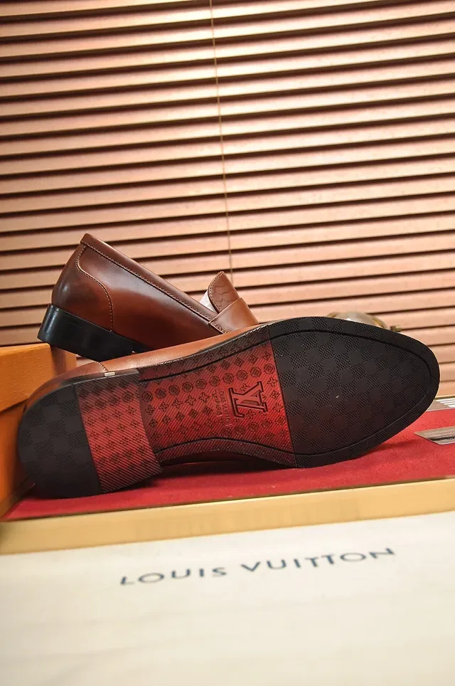 Louis Vuitton Loafer Cuir Marron Noir Embossé Serpent, Vamp et Pointe Lisse 3