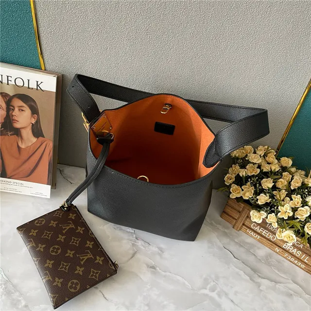Louis Vuitton Brown Gold Structured Silhouette Smooth Grained Leather Bucket Bag 2