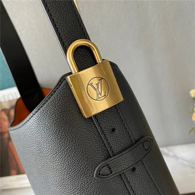 Louis Vuitton Brown Gold Structured Silhouette Smooth Grained Leather Bucket Bag 6