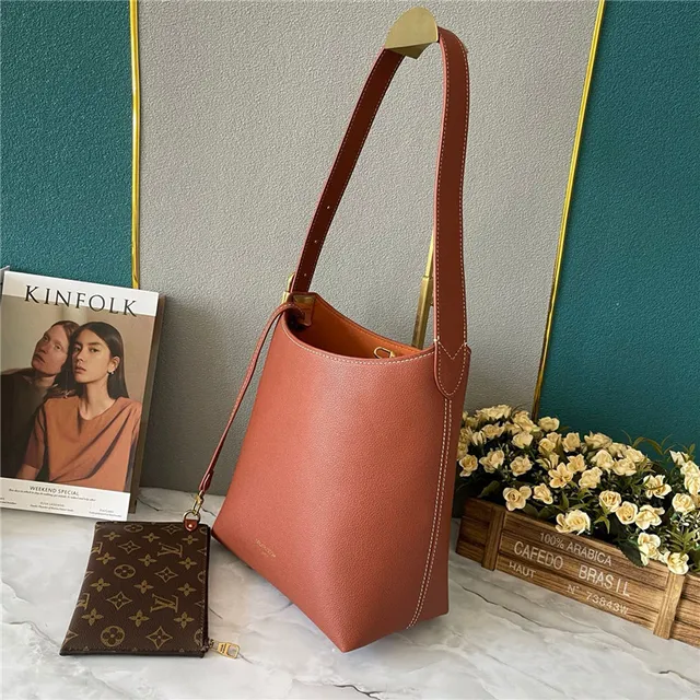 Louis Vuitton Brown Gold Structured Silhouette Smooth Grained Leather Bucket Bag 17