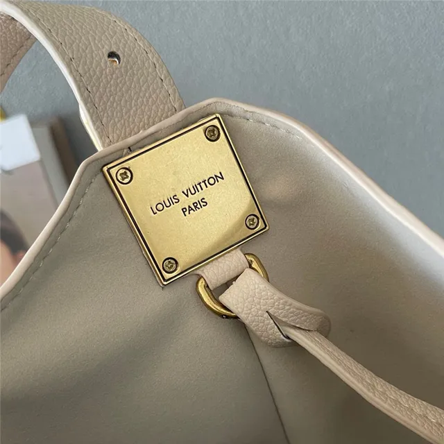 Louis Vuitton Brown Gold Structured Silhouette Smooth Grained Leather Bucket Bag 20