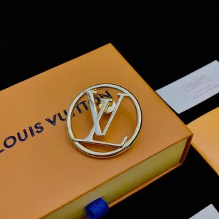 Louis Vuitton circular LV Monogram Gold-Tone broche