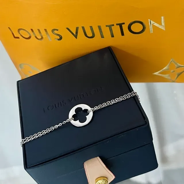 Louis Vuitton Clover Cutout Silver Chain Bracelet 9