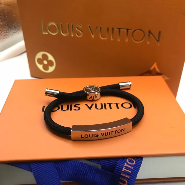 Louis Vuitton Plaque Gravée Cordon Noir Rouge Bracelet Métal Tressé 3