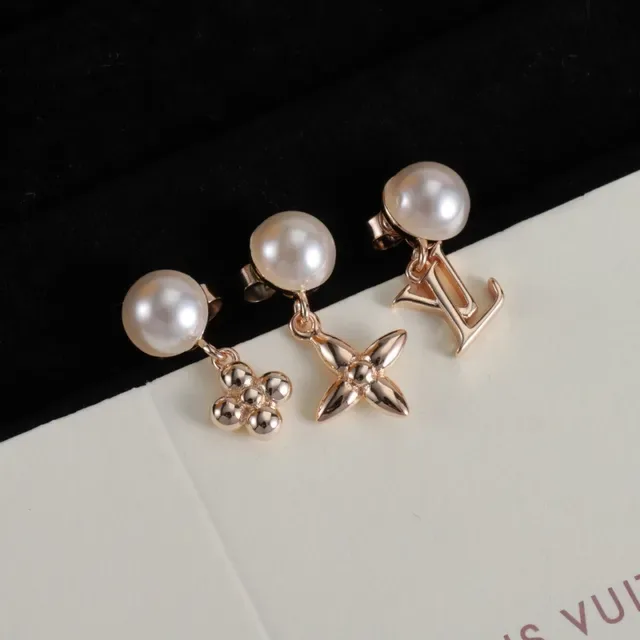 Louis Vuitton Flower Pearl Drop Earrings 7