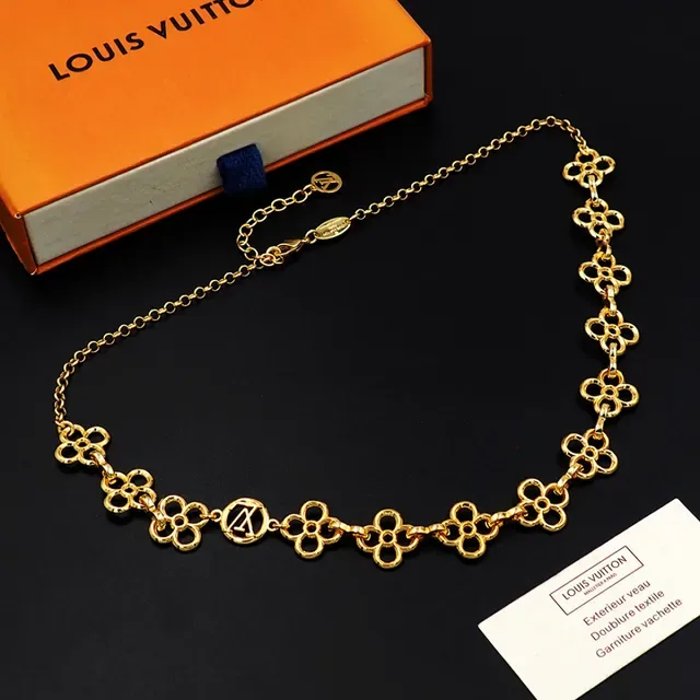 Louis Vuitton Gold Floral Quatrefoil Links Interlocking LV Monogram Medallions Necklace 8
