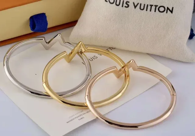 Louis Vuitton Gold Rigid Bangle Polished Bracelet 2