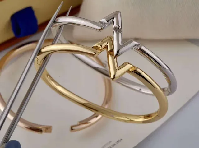 Louis Vuitton Gold Rigid Bangle Polished Bracelet 3