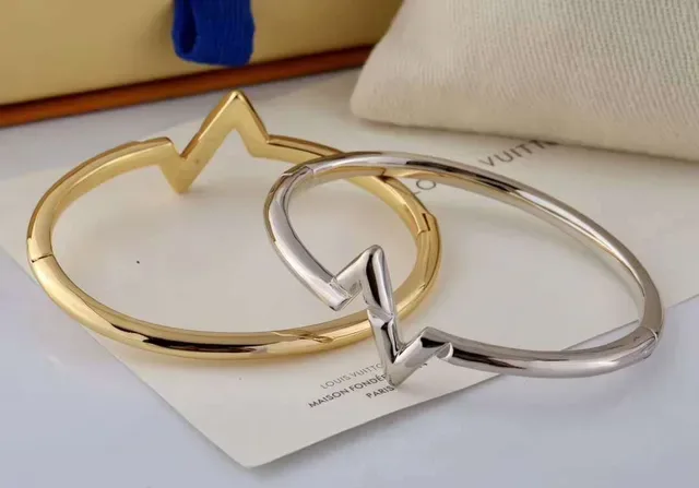 Louis Vuitton Gold Rigid Bangle Polished Bracelet 6