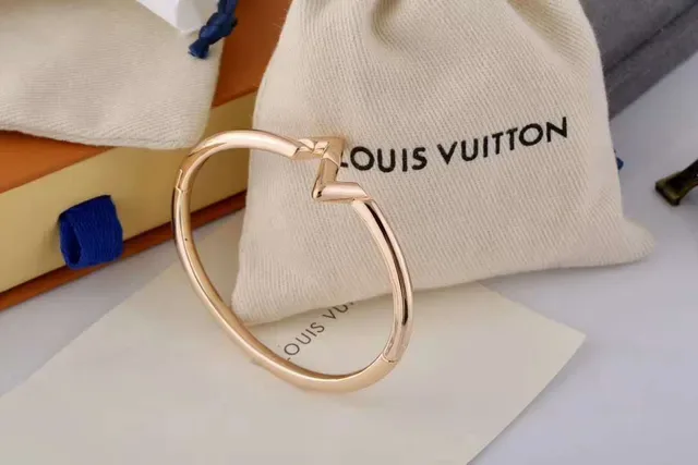 Louis Vuitton Gold Rigid Bangle Polished Bracelet 8