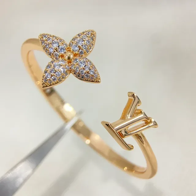 Louis Vuitton Gold Silver Pavé-Set Floral Monogram Logo Ring 6