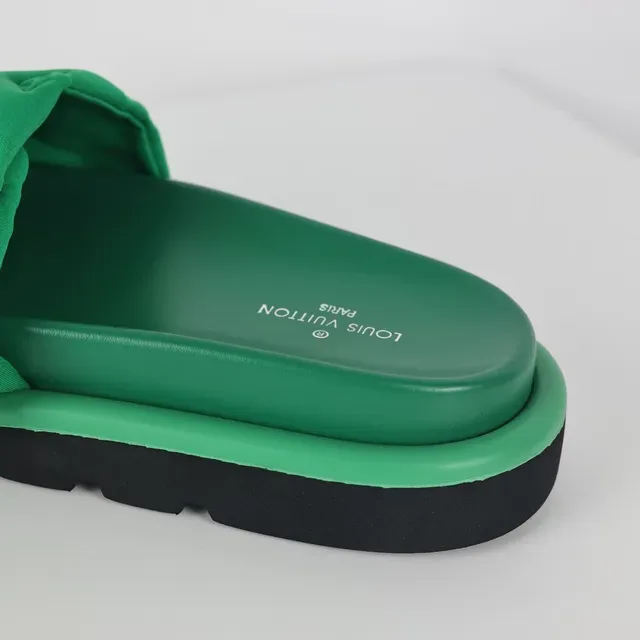 Louis Vuitton Vert Noir Matelassés Sangle Monogramme Semelle Plateforme Bicolore Chaussons 4