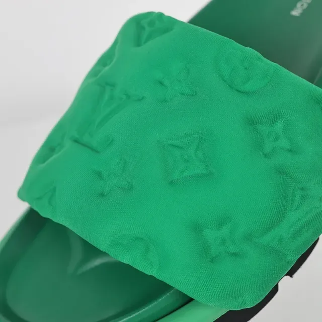 Louis Vuitton Vert Noir Matelassés Sangle Monogramme Semelle Plateforme Bicolore Chaussons 6