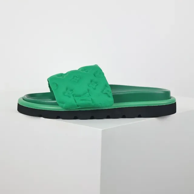 Louis Vuitton Vert Noir Matelassés Sangle Monogramme Semelle Plateforme Bicolore Chaussons 9