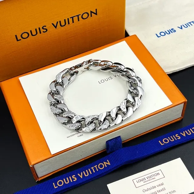 Louis Vuitton Iconic Chain Polished Silver-Tone Monogram Bracelet 6