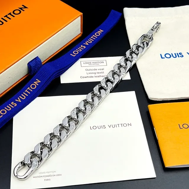 Louis Vuitton Iconic Chain Polished Silver-Tone Monogram Bracelet 7