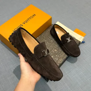 Louis Vuitton 棕米色 麂皮鞋面 LV 扣带 乐福鞋