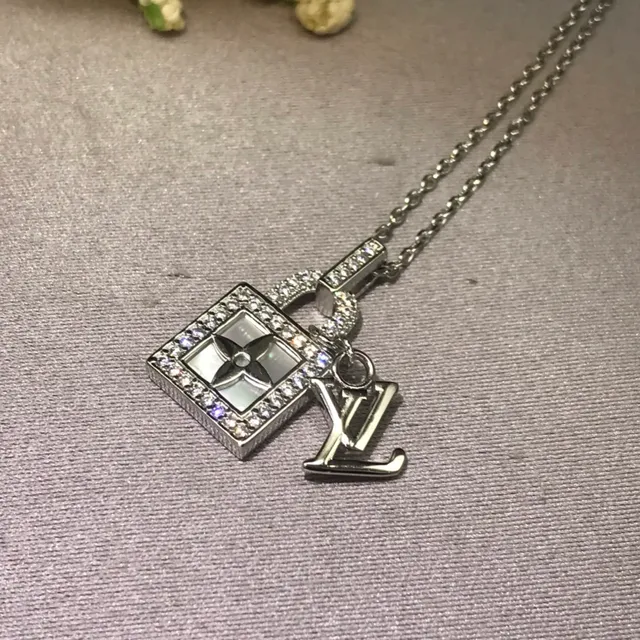 Louis Vuitton Lockit Jewelry Gold-Tone Pavé Crystal and Enamel Pendant Necklace 4