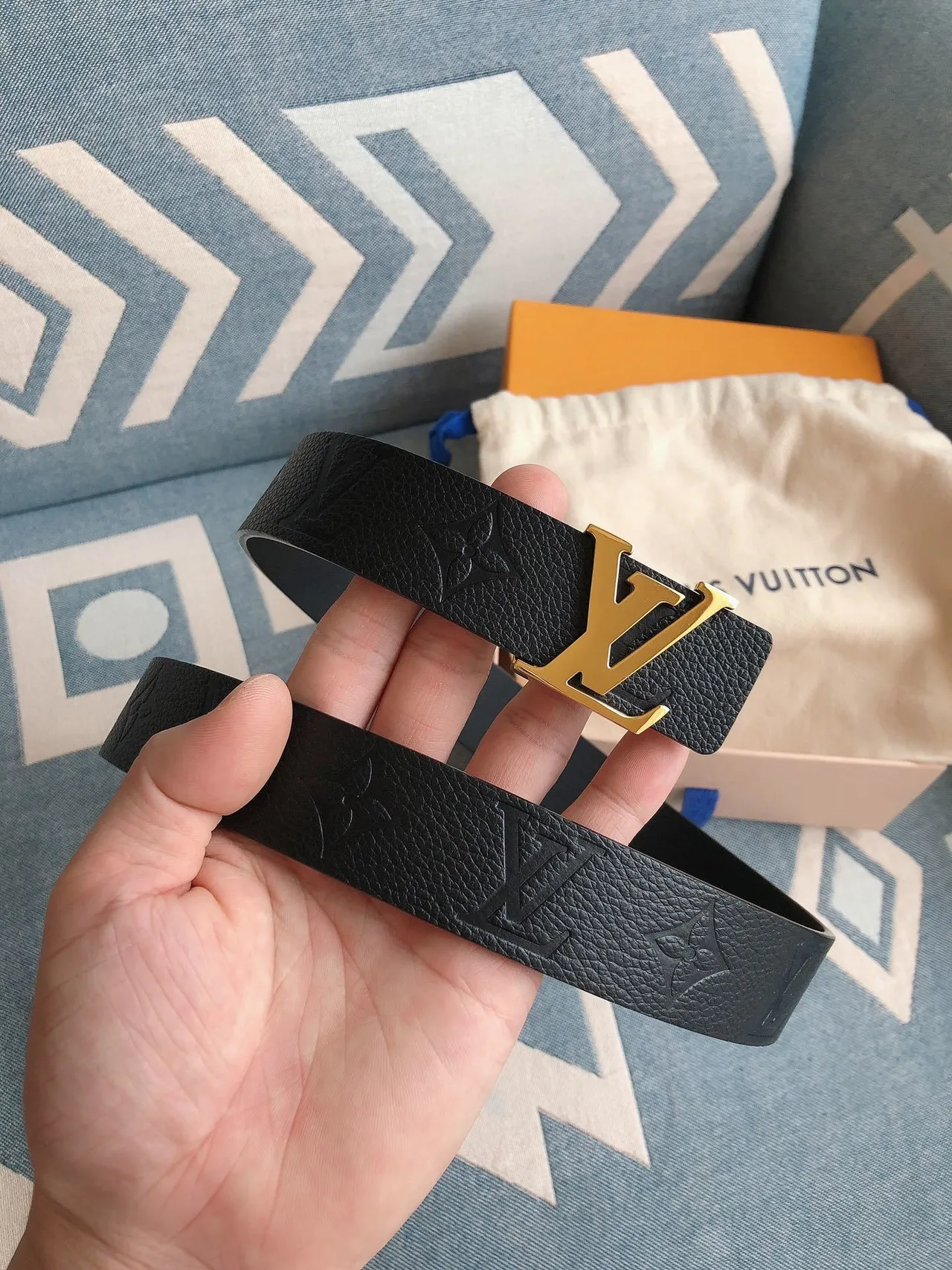 Louis Vuitton LV Belt Black Embossed Leather Gold-Tone Buckle Leather Belt 9
