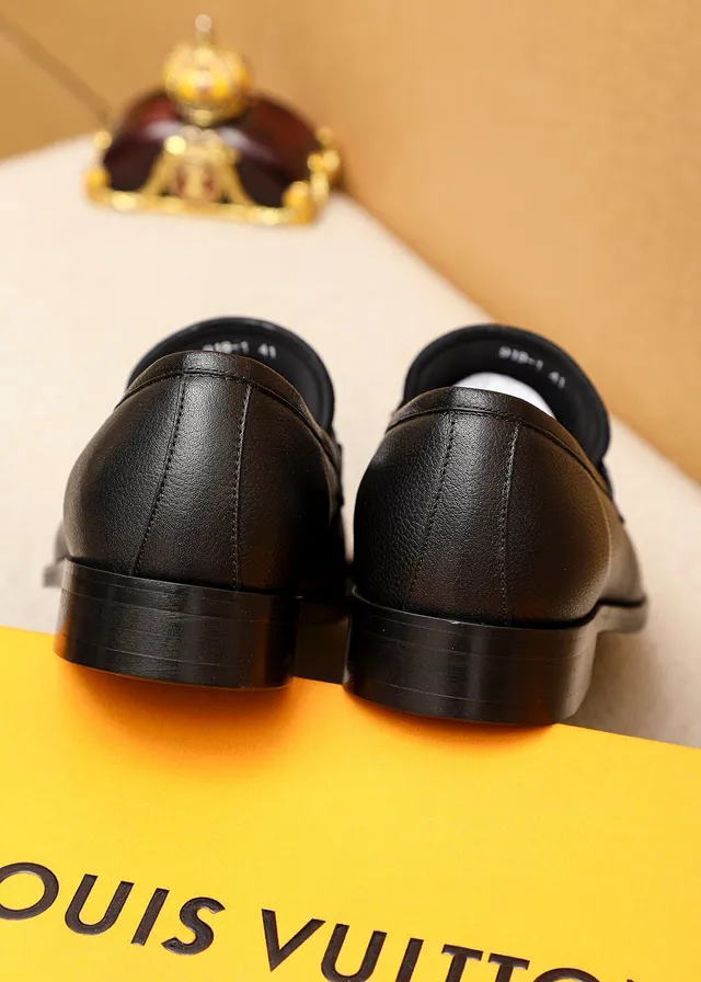 Louis Vuitton LV Buckle Loafer Black Pebbled Leather Loafers 8