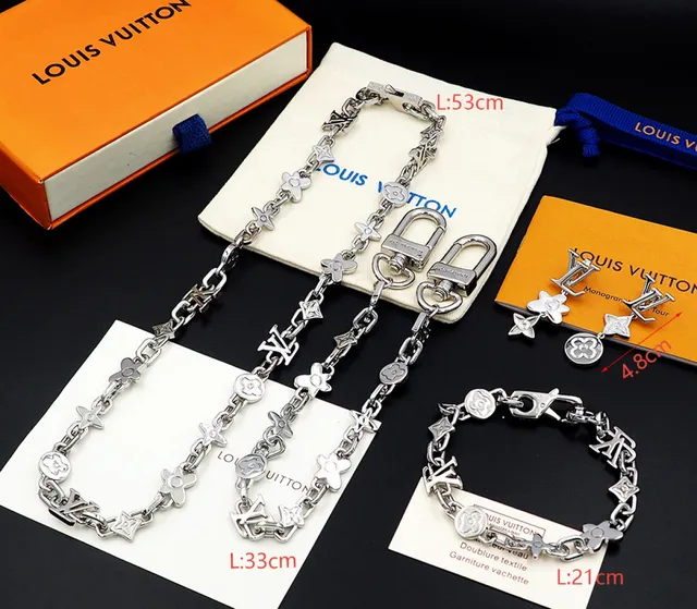 Louis Vuitton LV Chain Monogram Flower Star Bracelet 4